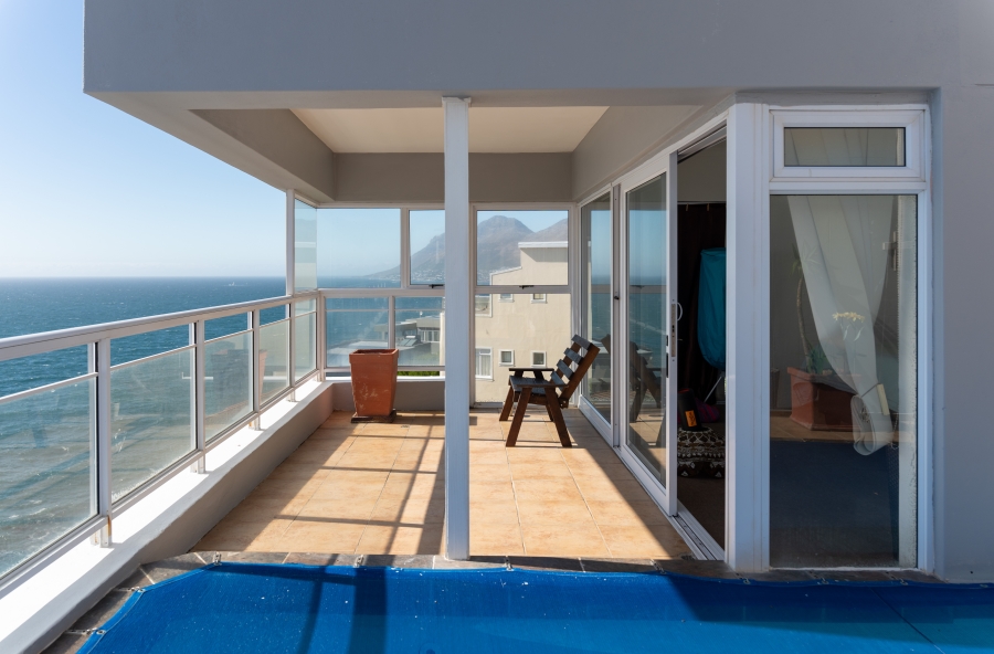 6 Bedroom Property for Sale in Fish Hoek Western Cape